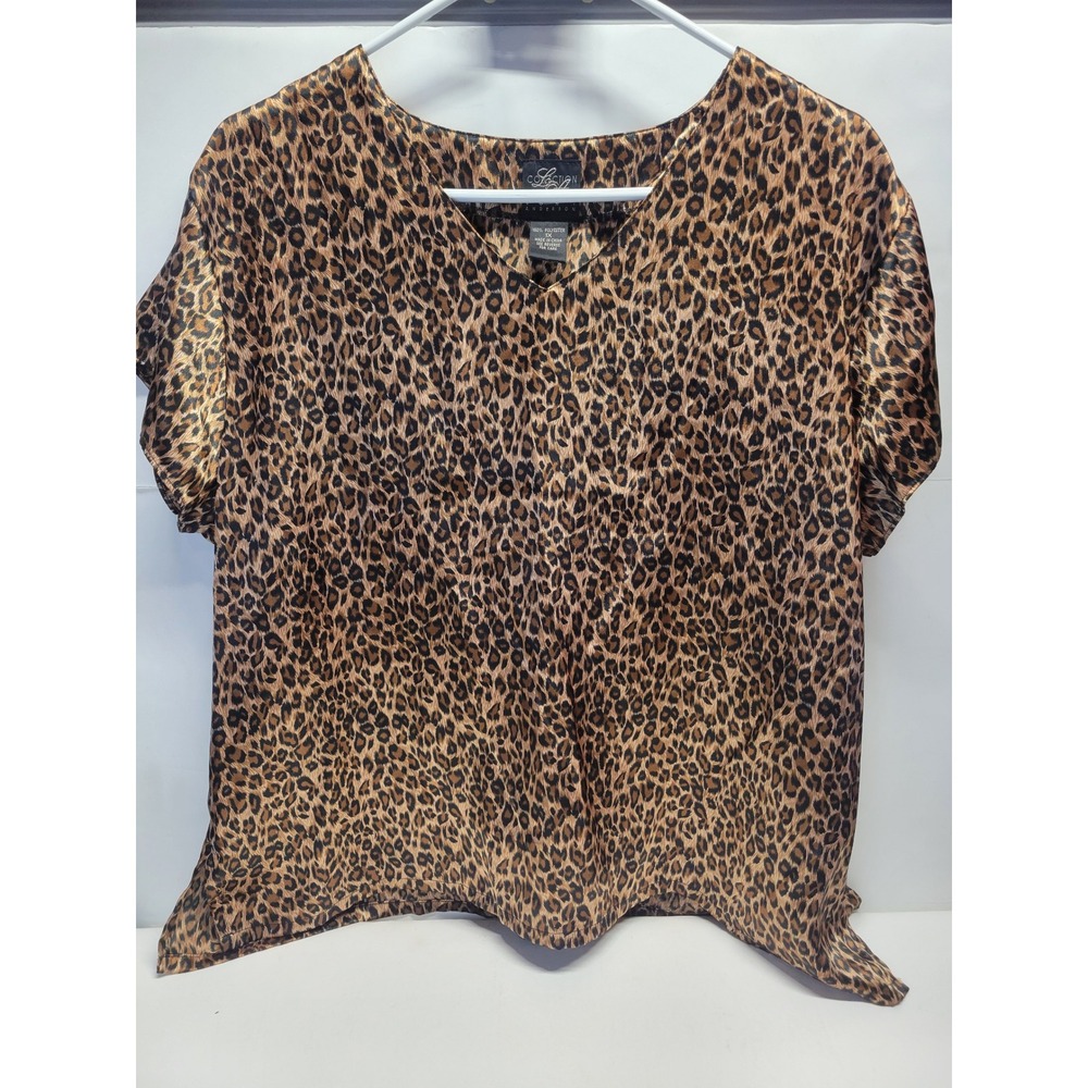 Loni Anderson Collection 1X Leopard Print V Neck Short Sleeve Sheer Top Women